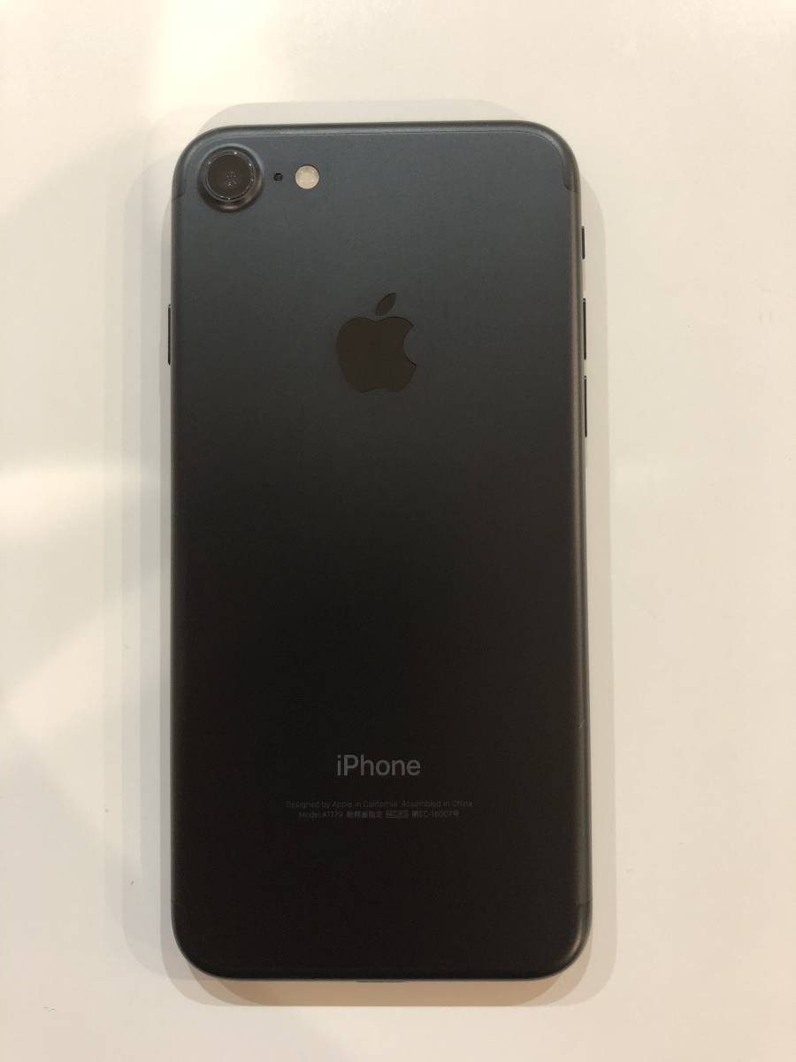 ★美品★ iPhone7 docomo 32GB ブラック SIMロック解除済 アクティベート済_3