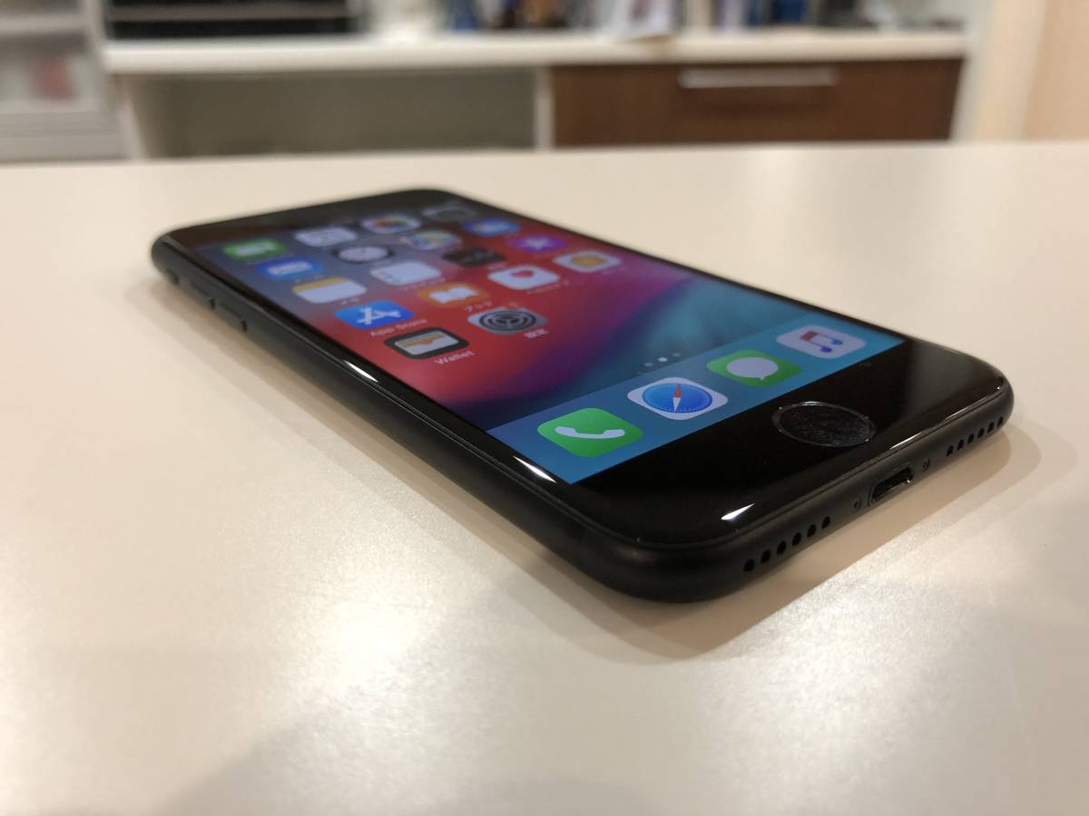 ★美品★ iPhone7 docomo 32GB ブラック SIMロック解除済 アクティベート済_7