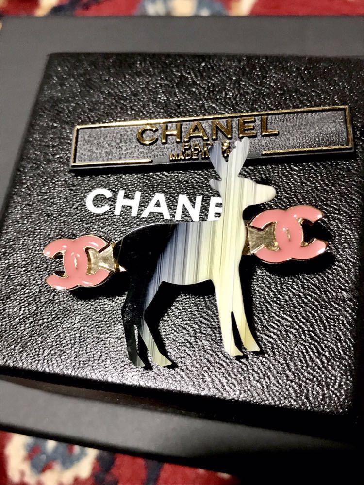 未使用品/CHANEL/鹿/トナカイ/モチーフ ブローチ/01 A/タグ/