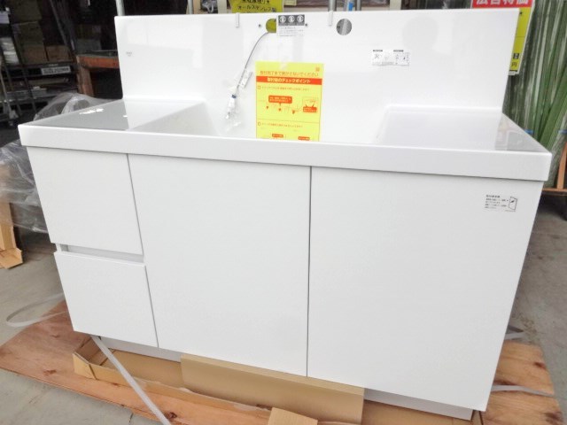 リクシル 洗面台・洗面化粧台,INAX LIXIL 洗面化粧台 エルシィ,間口1200カテゴリーの間口1200 エルシィ洗面台の引き出し前面板 LC LC（エルシィ）と造作カウンターの洗面台で身支度し - L.C.（エルシィ 3面鏡(LED照明 間口750mm L.C.〈エルシィ〉 LCYN-755SFY-A&frasl;VP2H+MILCY-751XJU LIXILの洗面化粧台・エルシィ（L.C.）」 LIXIL(INAX)洗面化粧台『L.C.エルシィ』シリーズのご紹介