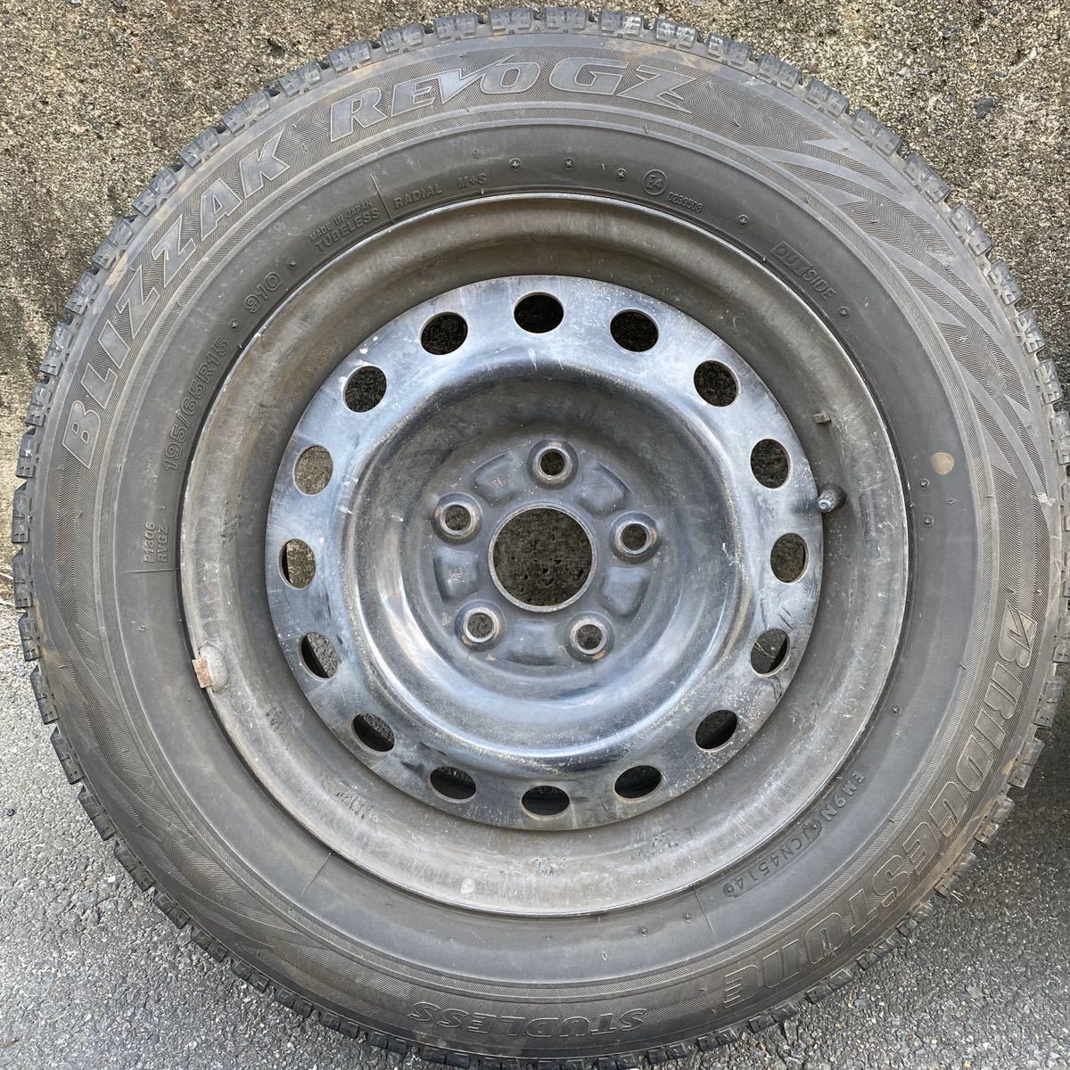 195/65R15 ノア　ヴォクシー　エスクァイアAZR60 ZRR70 ZRR80 ZWR80 スタッドレス　スチールホイール　BRIDGESTONE BLIZZAK トヨタ純正 夏 195&frasl;65R15 ノア ヴォクシー エスクァイア アイシス