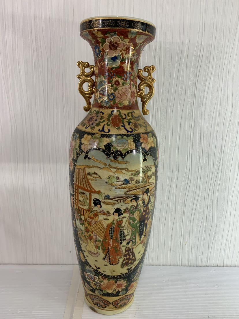 新品，大人気 古い 大型 中国 飾り壷 花瓶 金彩 置物 飾り物 花器 オブジェ 取っ手付き(色絵磁器)｜売買されたオークション情報、yahooの商品情報をアーカイブ公開 - オークファン 骨董陶磁器一般