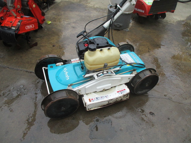 クボタ gc-s500 4wd 傾斜地草刈機 自走式草刈機 キャブ調整で使えます 
