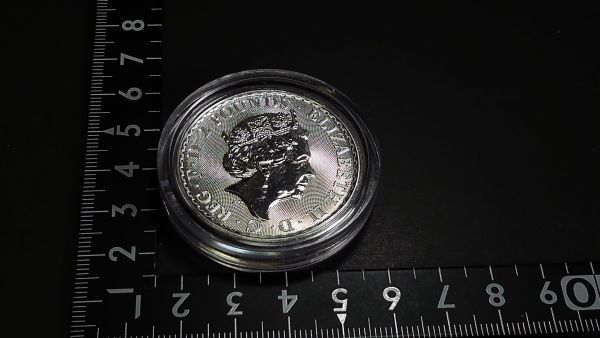 イギリス ブリタニア 1オンス 2ポンド 銀貨 2017年 未使用 【公式