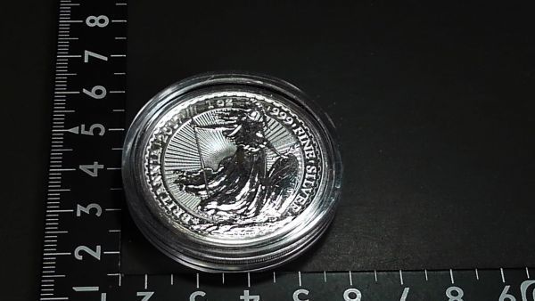 イギリス ブリタニア 1オンス 2ポンド 銀貨 2017年 未使用 【公式