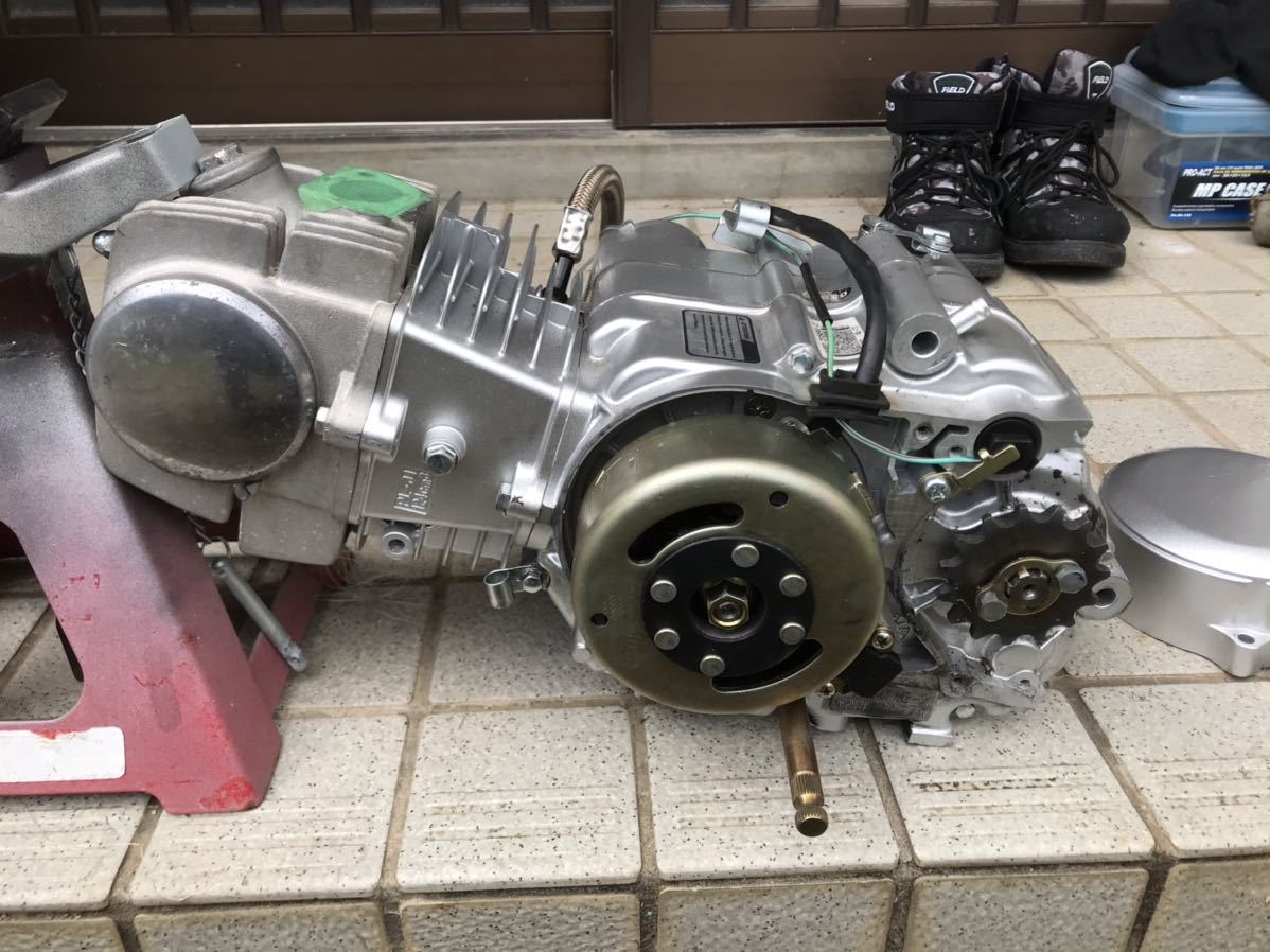 ミニモト zー1型 gpx125 エンジン 125cc モンキー キャリー ダックス