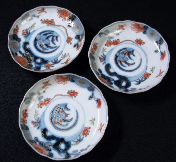 【新作，100%新品】 古伊万里 染錦 菊文輪花小皿3枚 江戸期/19k19(染錦)｜売買されたオークション情報、yahooの商品情報をアーカイブ公開 - オークファン 伊万里、有田