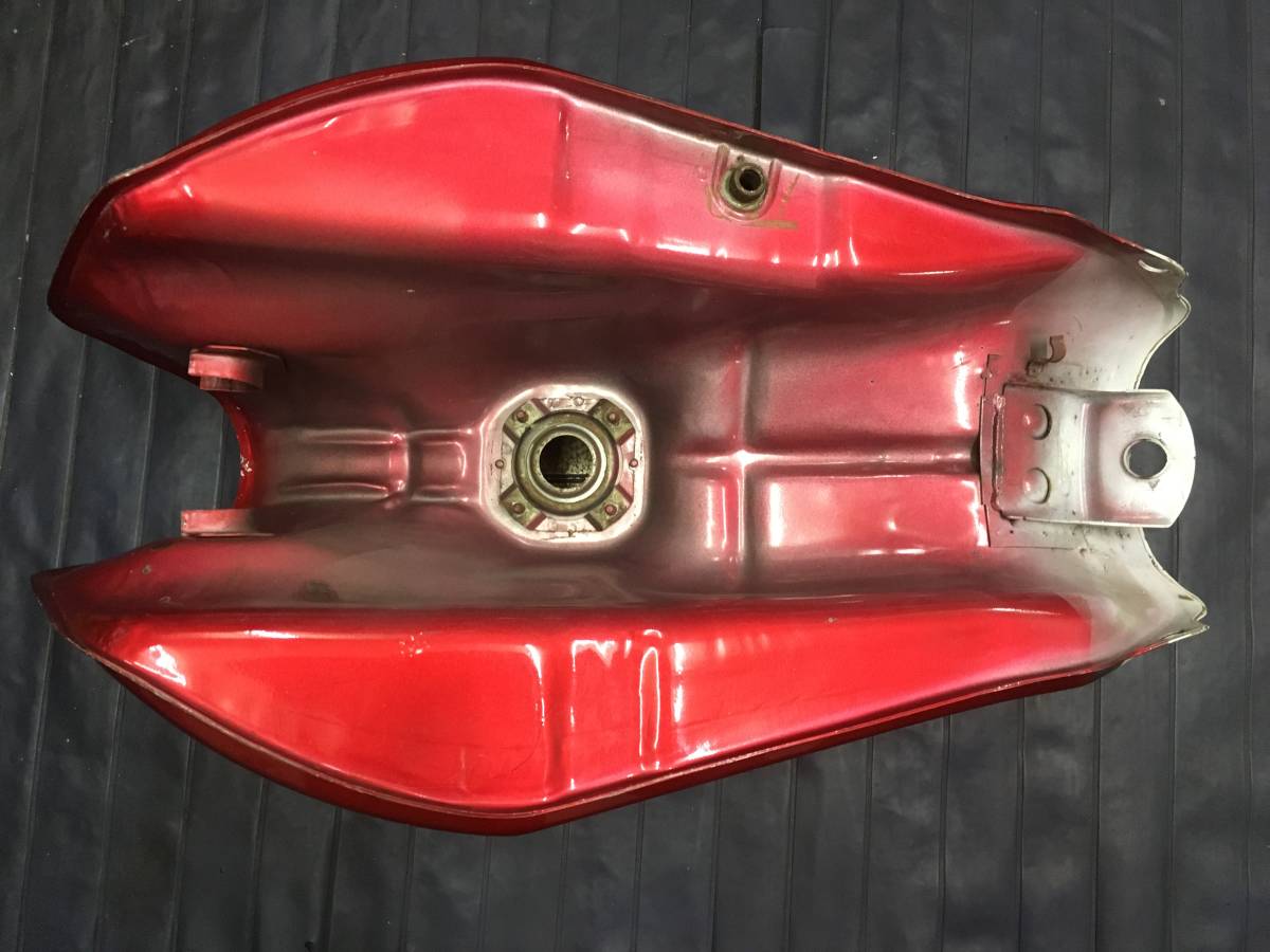 CBX400F 2型 純正フューエルタンク 赤/白 当時物メーカーオリジナル