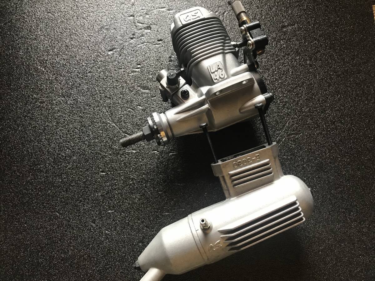 OS LA 46 美品です。 OS O.S. Engine 0 LA Max 46LA w⁄Muffler