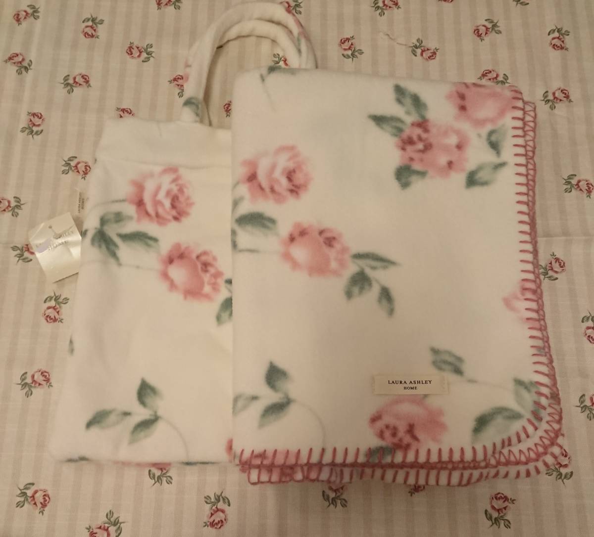ローラアシュレイ ブランケット ひざ掛け 寝具 LAURA ASHLEY ローラ