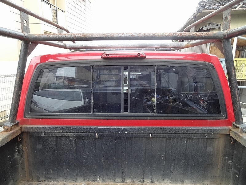 Y ダットサントラック D21 スライドガラス リアガラス ウィンドウ D22 ダットラ ハードボディ リア 売買されたオークション情報 Yahooの商品情報をアーカイブ公開 オークファン Aucfan Com