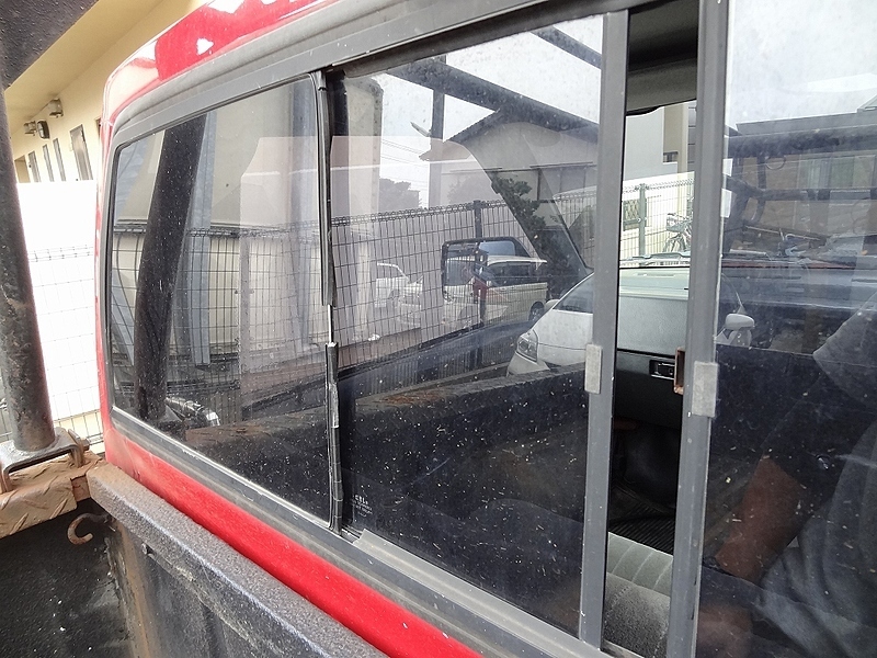 Y ダットサントラック D21 スライドガラス リアガラス ウィンドウ D22 ダットラ ハードボディ リア 売買されたオークション情報 Yahooの商品情報をアーカイブ公開 オークファン Aucfan Com