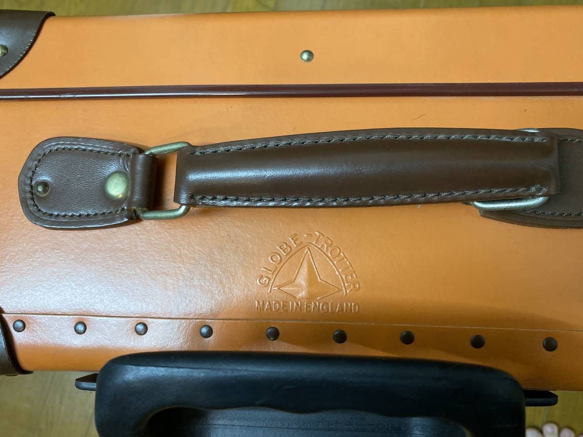 グローブトロッター 18インチトロリー キャリーケース Globe Trotter