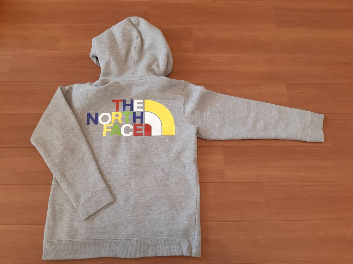 【送料込み】ザ・ノース・フェイス パーカー 裏起毛 グレー (サイズ：130)_2