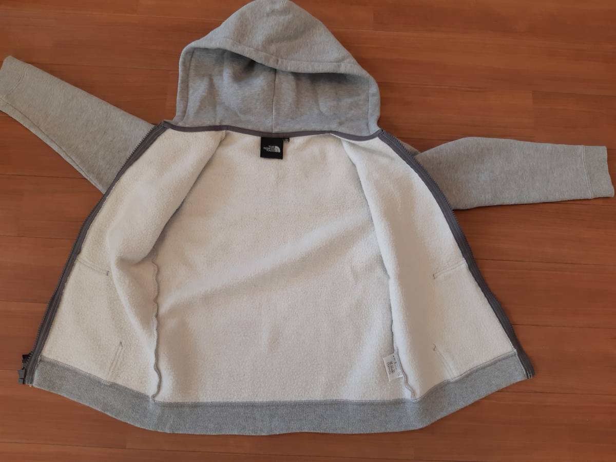 【送料込み】ザ・ノース・フェイス パーカー 裏起毛 グレー (サイズ：130)_3