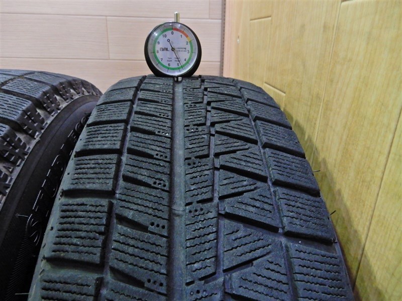 最終値下げ‼️ブリヂストン　ブリザック　スタッドレスタイヤ　日産ノート ☆値下げ E12 ノート 等に 185/70R14 ブリヂストン ブリザック
