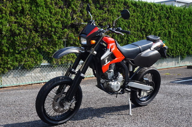 スズキ  M250SB ヨシムラ200台限定車 とってもレアな中古が入荷！D－TRACKERのOEM、スズキ