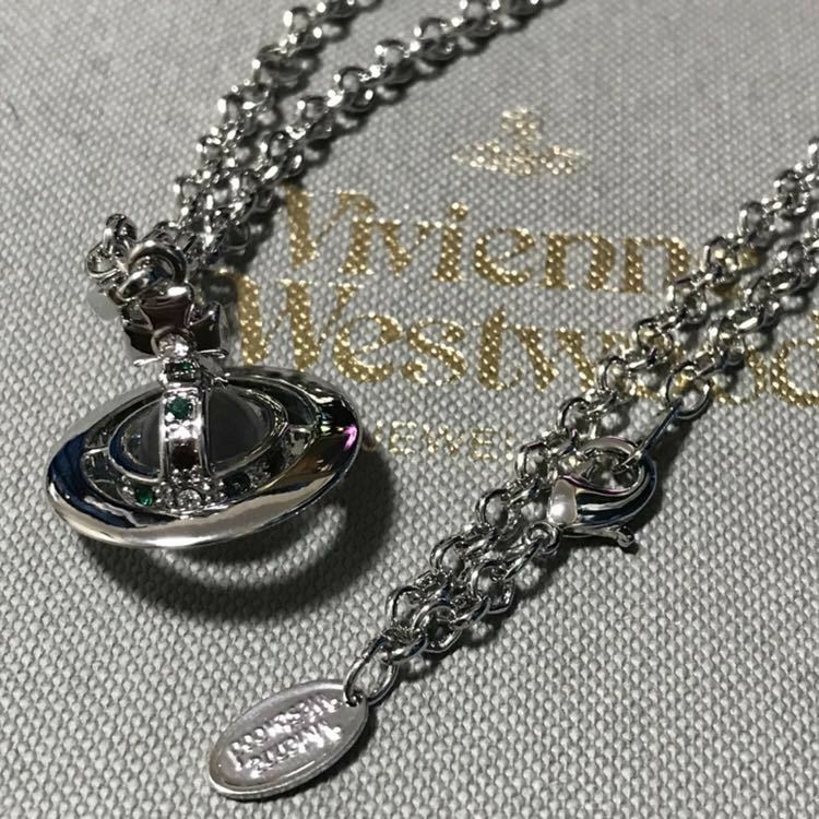 美品 Vivienne Westwood ヴィヴィアン・ウエストウッド シルバーオーブ 