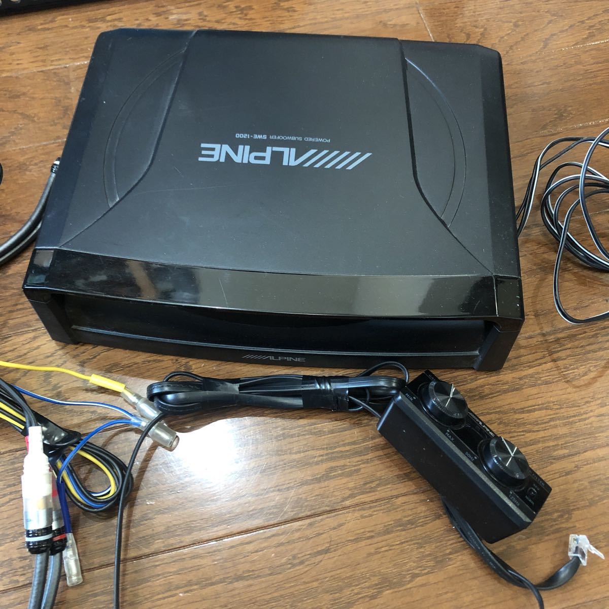 ALPINE swe－1200 サブウーファー シート下 美品 付属品完備 RCA