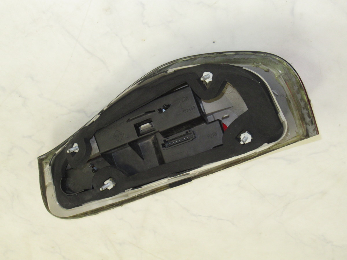 PORSCHE(ポルシェ)ボクスター986純正テールランプ(08-448-1901R/L)左右