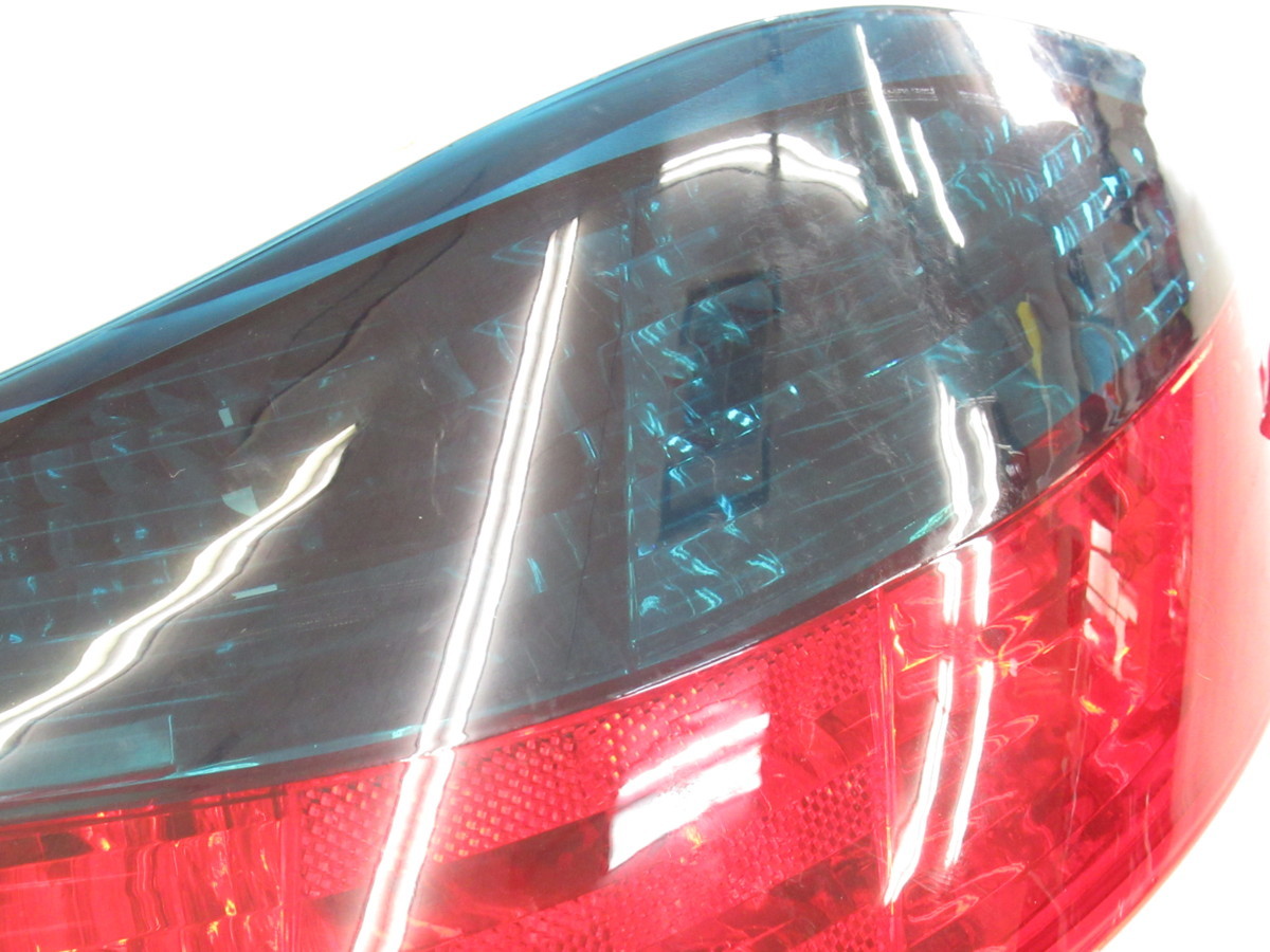 PORSCHE(ポルシェ)ボクスター986純正テールランプ(08-448-1901R/L)左右