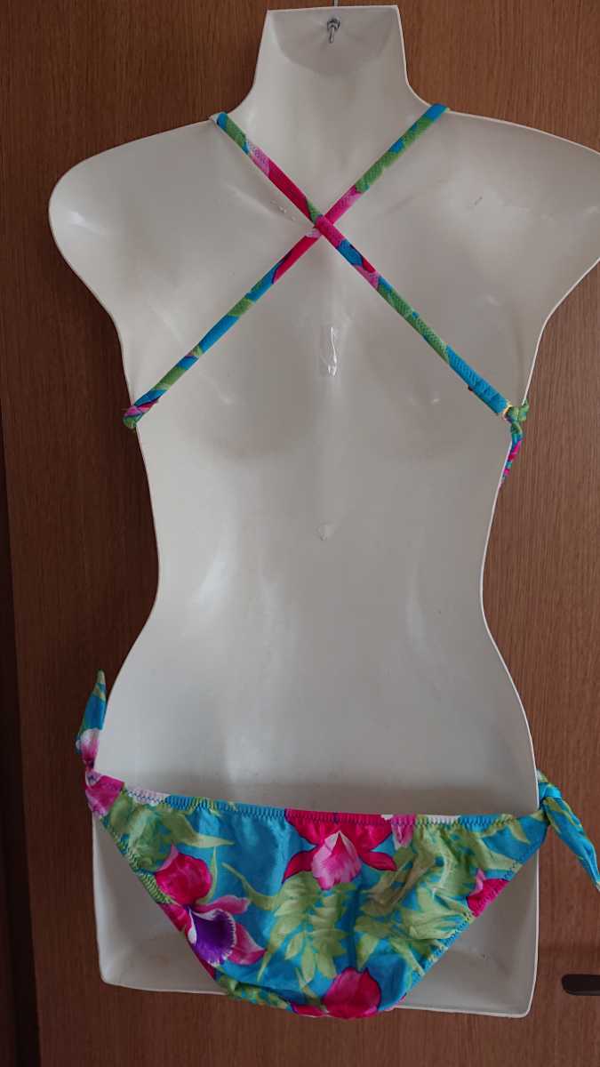 描き下ろし ぴちぴちピッチ Special e ピュア Melody ☆素敵☆piccina☆ピッチーナ☆ピンク×水色☆花柄のワンピース水着☆9M☆（株）オカダ☆