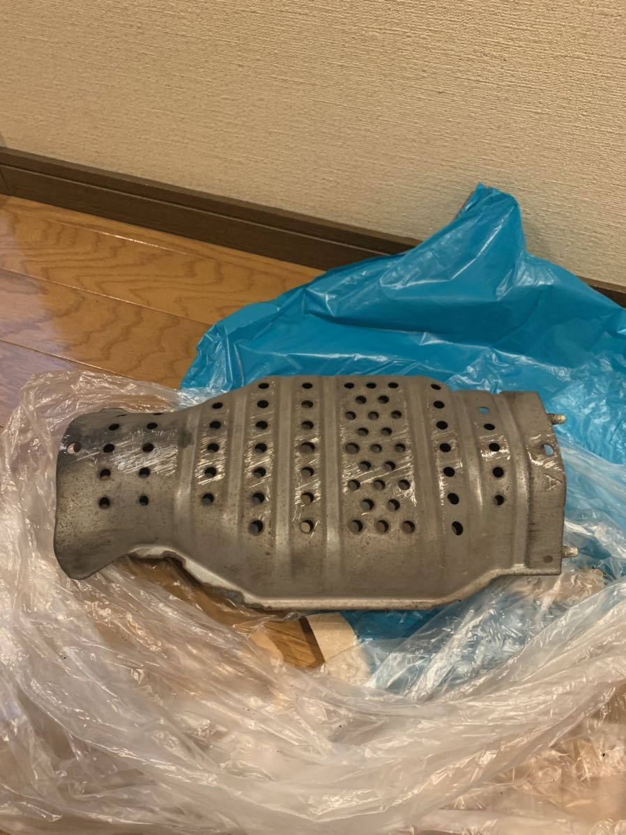 ER34 | スカイライン 純正触媒 er34 触媒 rb25det やや傷や汚れあり