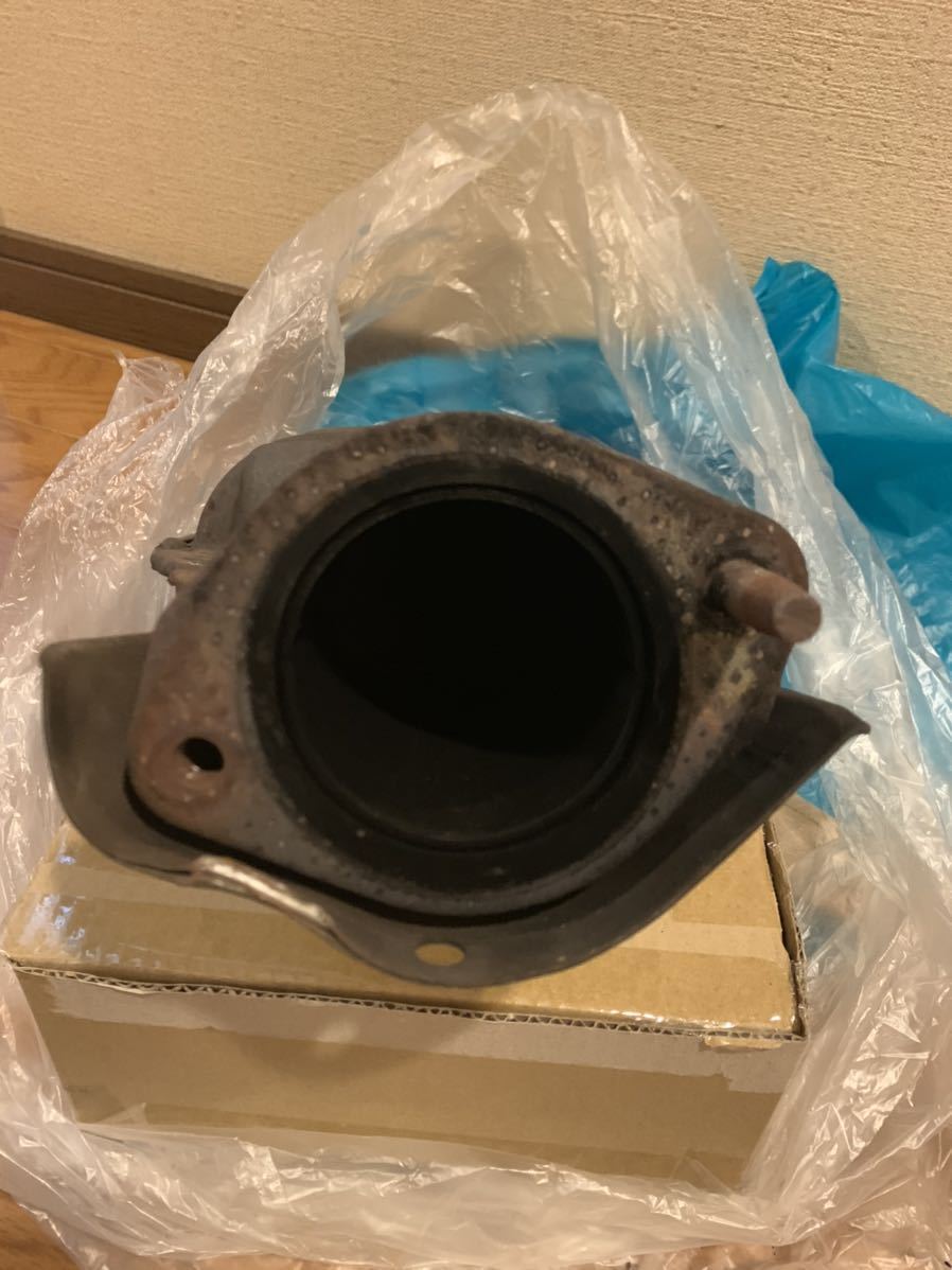 ER34 | スカイライン 純正触媒 er34 触媒 rb25det やや傷や汚れあり