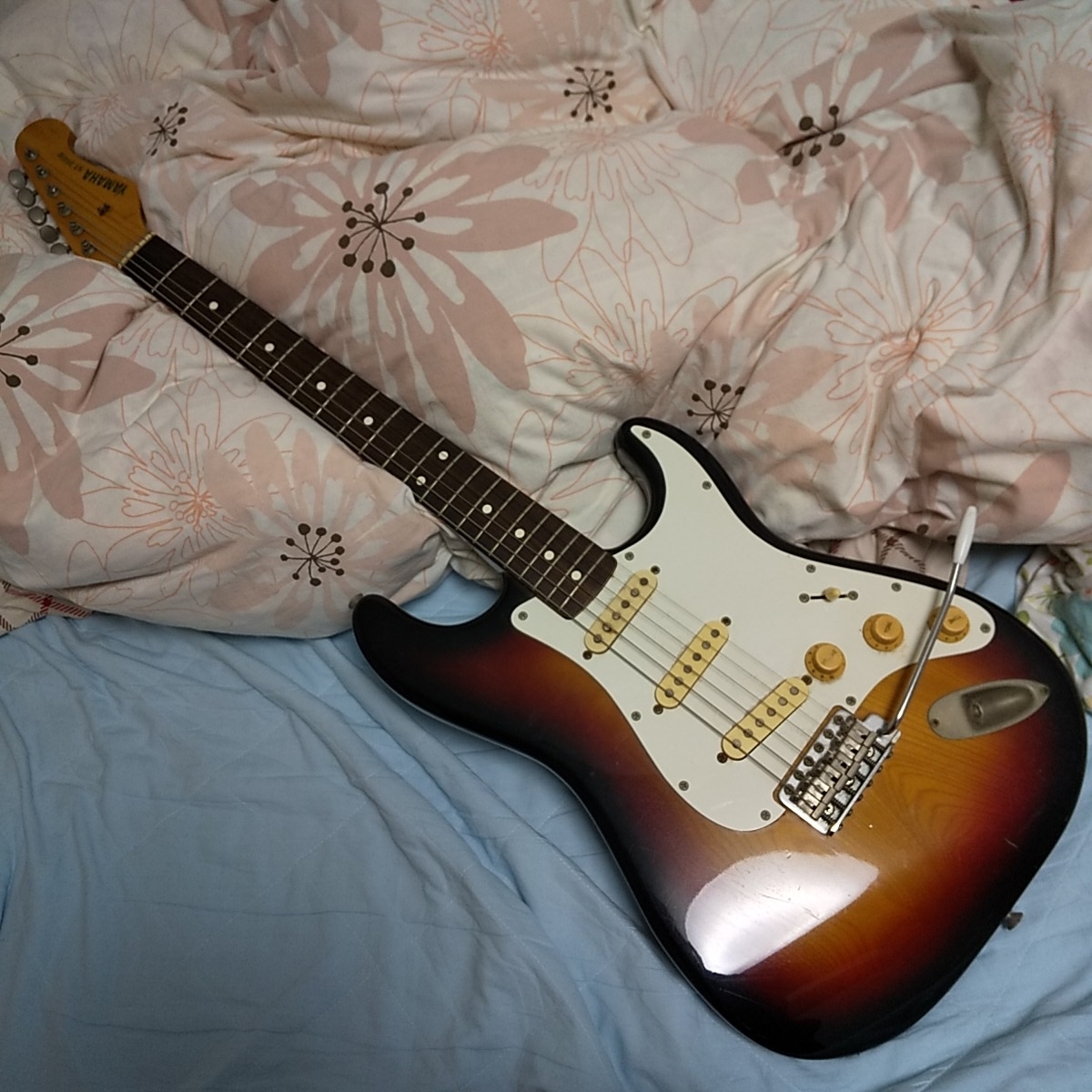 YAMAHA ヤマハ ST360R Fenderタイプ エレキギター ストラト ギター