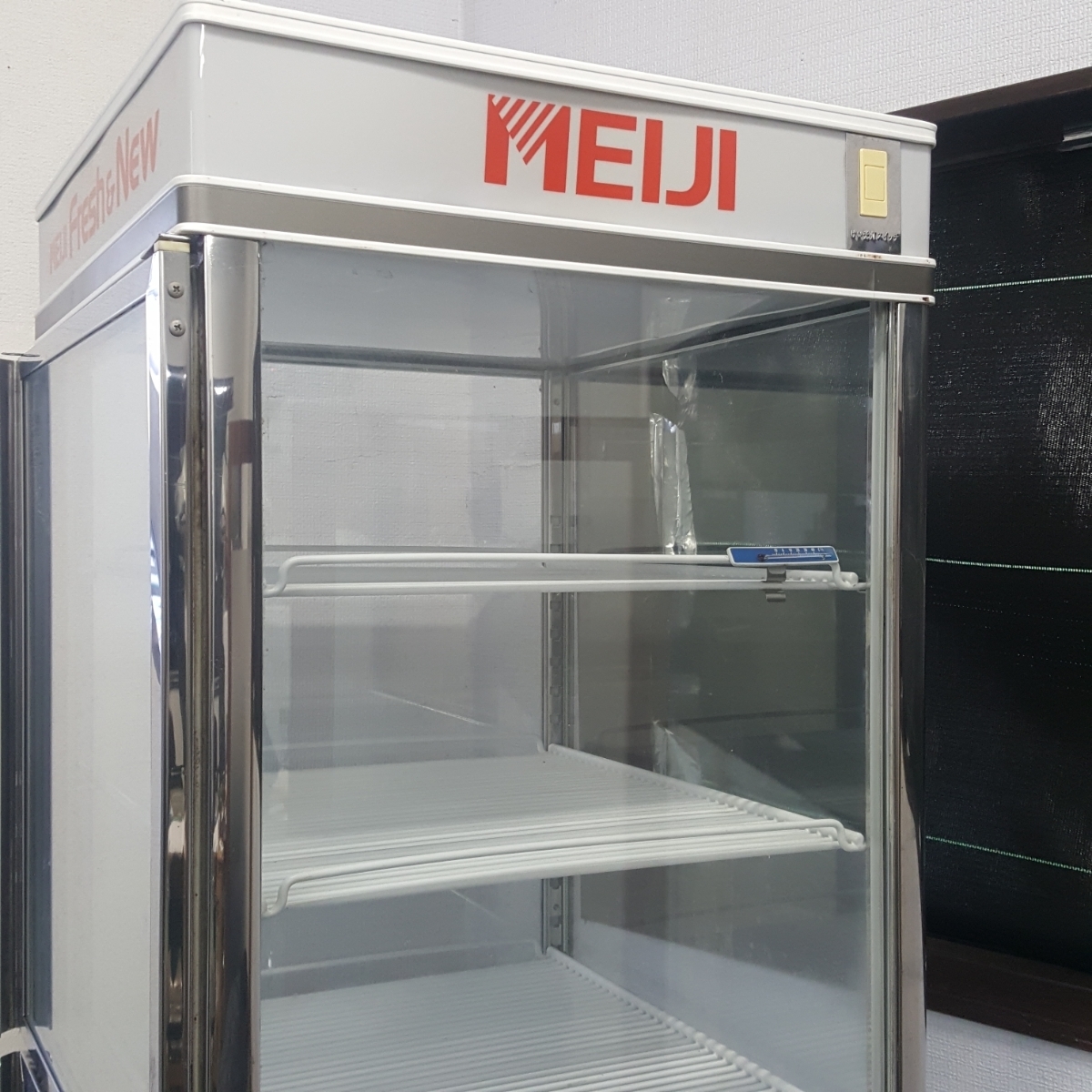 サンデン 4面ガラス 冷蔵ショーケース 220L 上下扉 AGV-400X