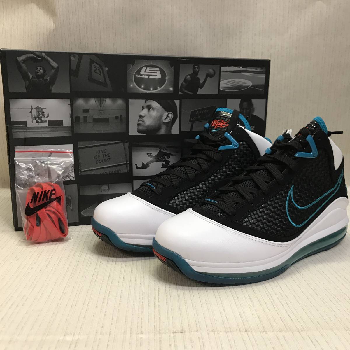 ★Ｆ372　ＮＩＫＥ　ＲＥＢＲＯＮ　7ＱＳ/ナイキレブロン7ＱＳ”レッドカーペット/27ｃｍ箱付き