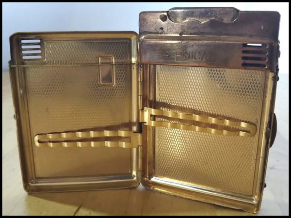 Enicar エニカ アンティーク ライター 付き シガレット ケース 煙草 入れ 現状品 昭和 レトロ 時代 喫煙具 当時 物 飾り 高級 珍 品 エニカ 売買されたオークション情報 Yahooの商品情報をアーカイブ公開 オークファン Aucfan Com