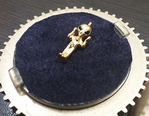 ☆日清カップヌードル懸賞品 U.T. 13mm純金フィギュア K24 田中貴金属☆ 日