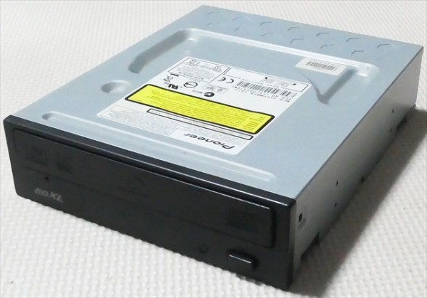 パイオニアのブルーレイドライブのトレイが開くように修理して BDR