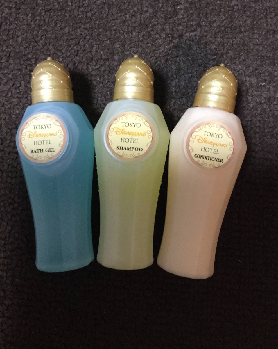 【新品】ディズニー35周年ミニーヌイグルミバッジ、メモ帳、アメニティ3点セット_6