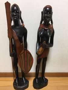 アフリカ 木彫のYahoo!オークション(旧ヤフオク!)の相場・価格を見る
