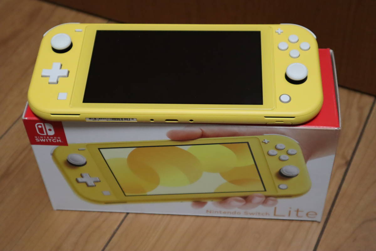 Nintendo Switch LITE 本体 イエロー 新古品 美品 品 任天堂スイッチ