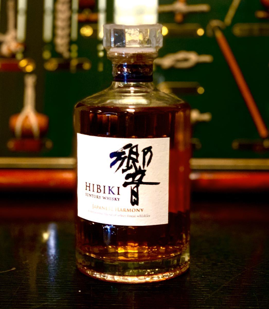 サントリー ノンヴィンテージ 響 ジャパニーズハーモニー 700ml 43度　新品・未開栓品・国内正規品　箱なし