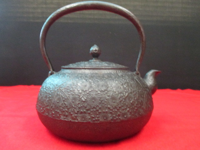 南部 盛岡 東研○】鉄瓶・花模様 昭和33年／煎茶道具・南部鉄器・レトロ
