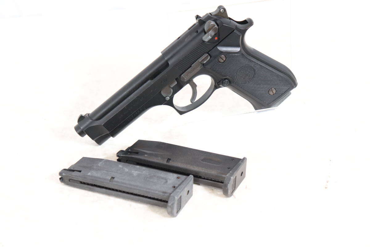 36DT☆東京マルイ U.S. M9 PISTOL ガスブローバック 予備マガジン付き2