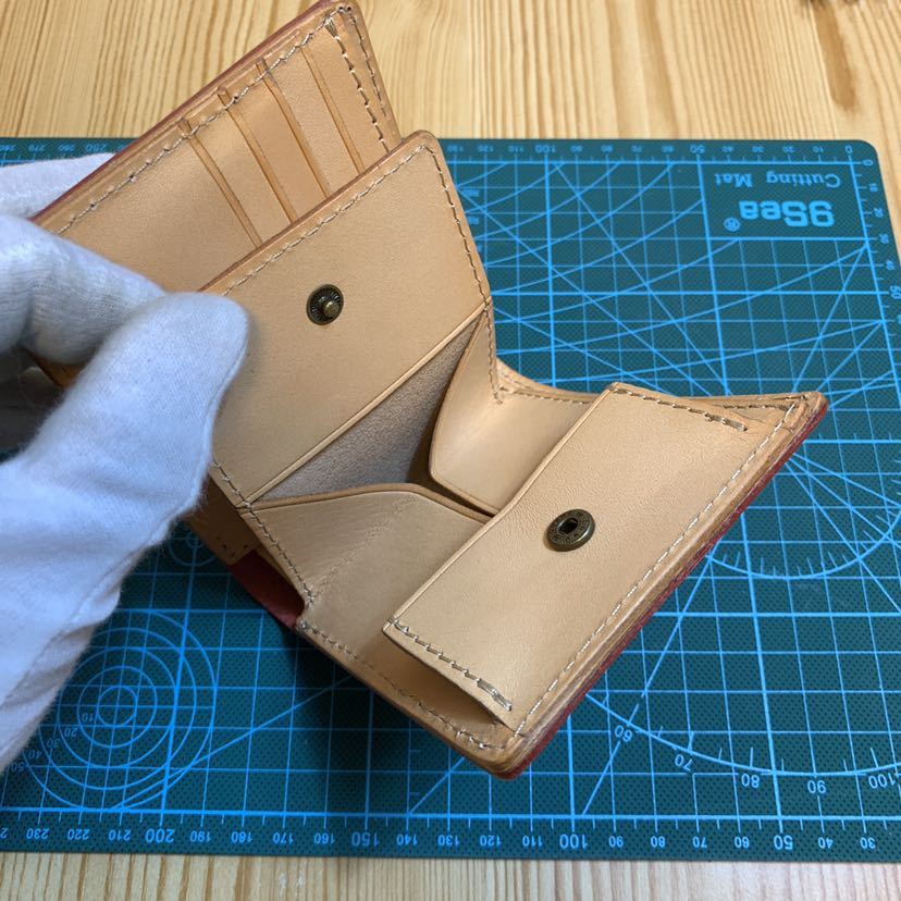 匠 色 ワイルドレッド 経年変化を愉しむ ブライドルレザー 二つ折り財布 小銭入れあり ヌメ革 手縫い メンズ 財布 長財布 本革 二つ折り財布 小銭入れあり 売買されたオークション情報 Yahooの商品情報をアーカイブ公開 オークファン Aucfan Com