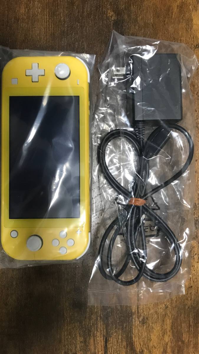 新品同様】Nintendo Switch Lite本体 イエロー 美品 おまけ付き