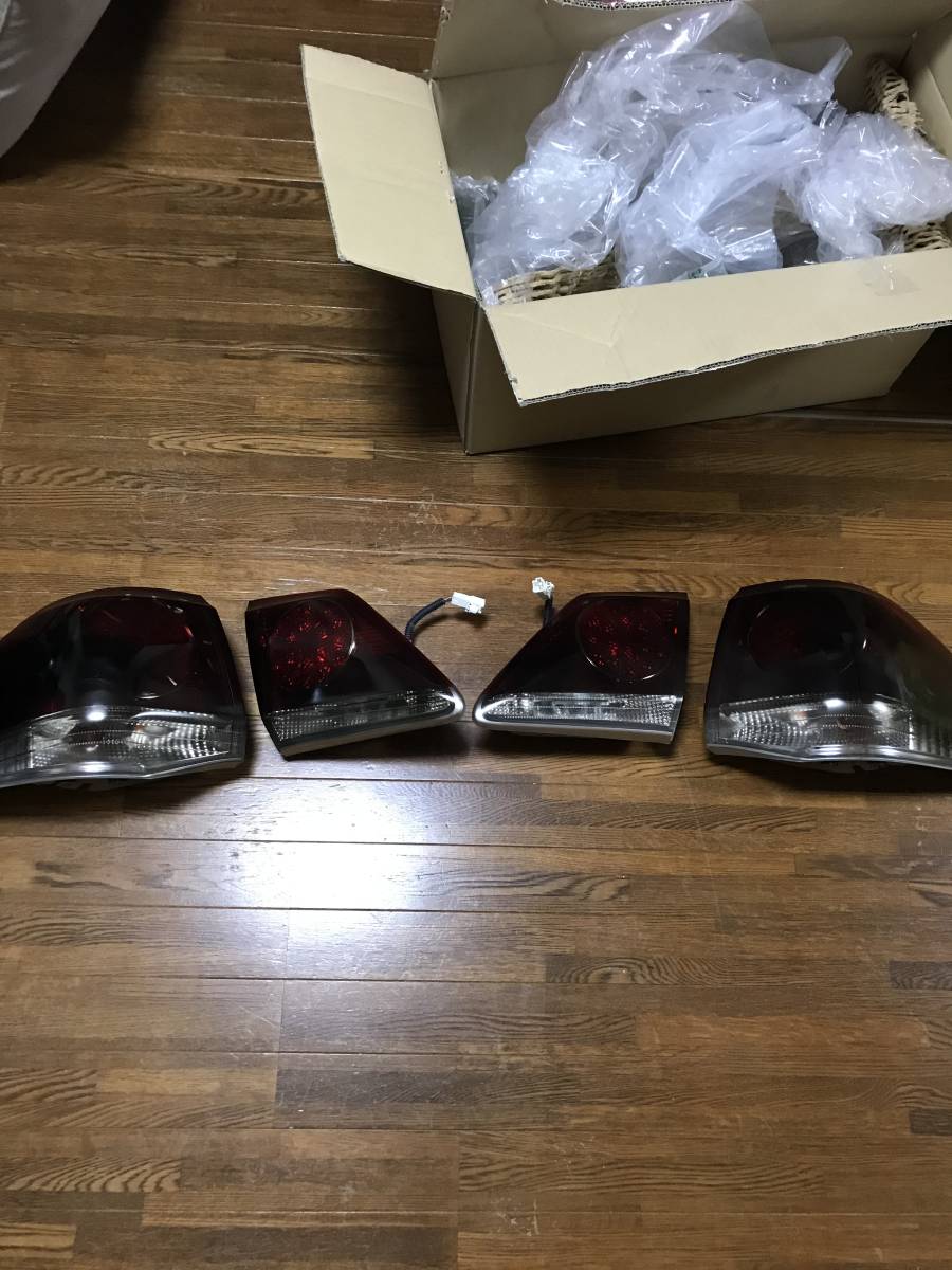 クラウン 200系 テールランプ トヨタ 左右 アスリート後期 Tint+ 純正