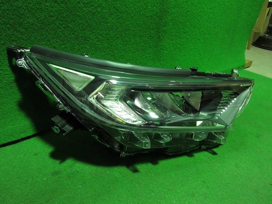 LED 純正 RAV4 MXAA54 RAV4⁄ラブ4 右ヘッドライト⁄右ヘッド MXAA54⁄
