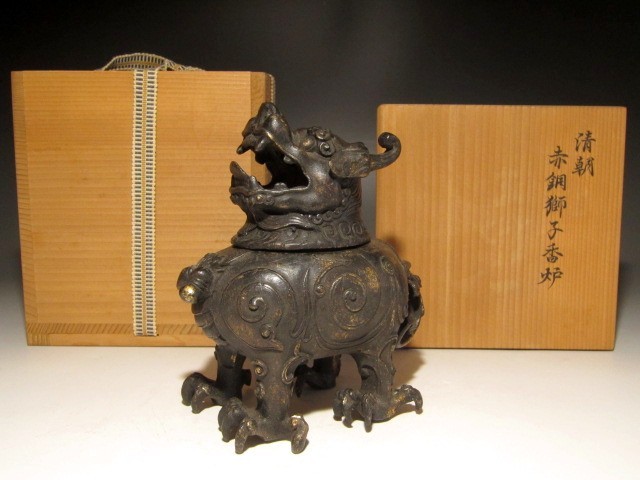 古銅獅子 香炉 風格のある逸品 z239 古銅 玉取獅子香炉 明時代 【公式