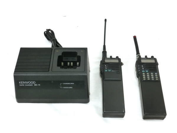 【送料無料，本物保証】 ジャンク KENWOOD ケンウッド TH-77 トランシーバー2点 充電器付き BC-11 無線機 M4850436(ハンディ)｜売買されたオークション情報、yahooの商品情報をアーカイブ公開 - オークファン ハンディ