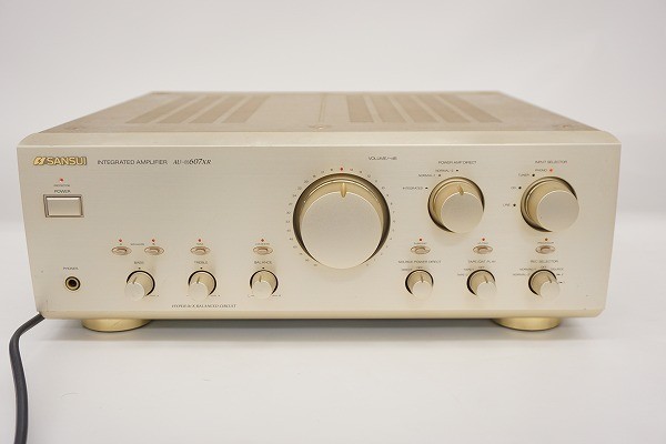 オーディオ機器 L09 山水電気 Sansui プリメインアンプ シルバー 木目