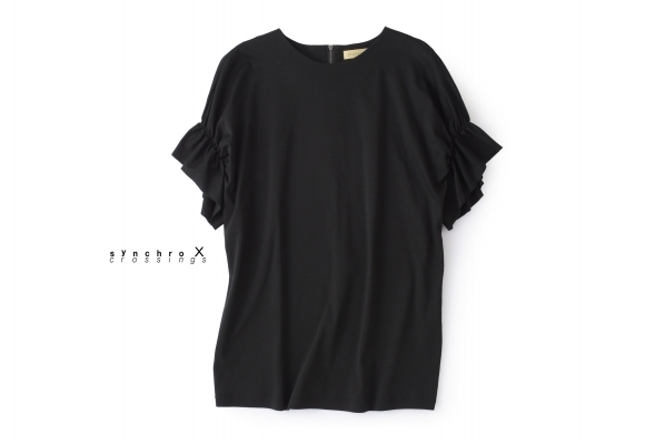 美品☆シンクロクロッシングズ2.7万☆38size/9.11号☆ブラウス黒T107