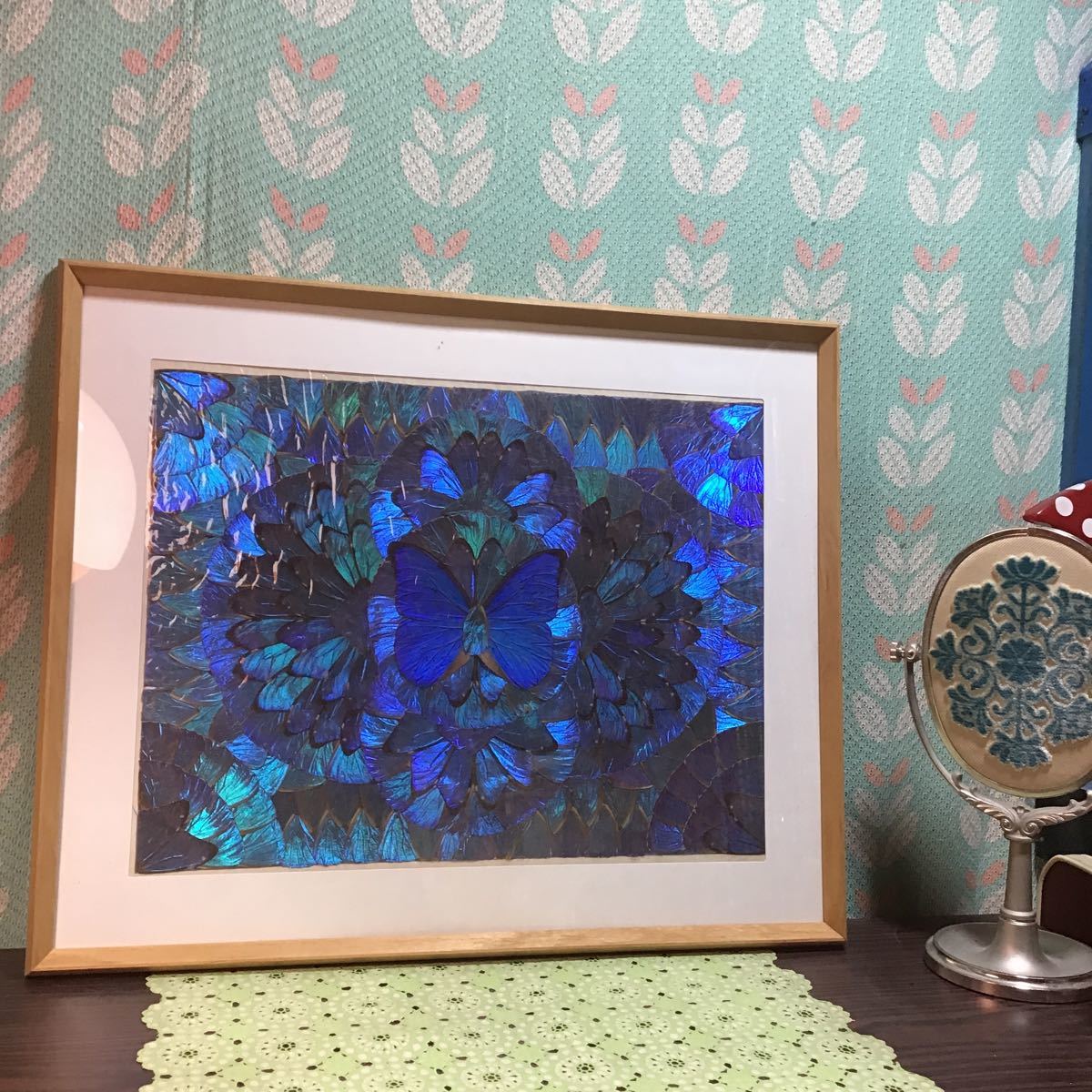 日本画 在銘 紙本 額装 栗鼠 絵画 A 美術品・アンティーク