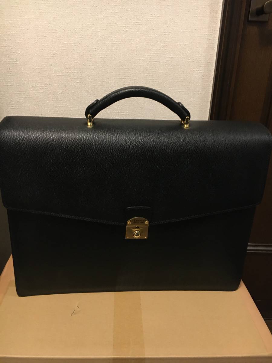 LE TANNEUR ルタヌア ビジネスバッグ ブリーフケース（黒） LE